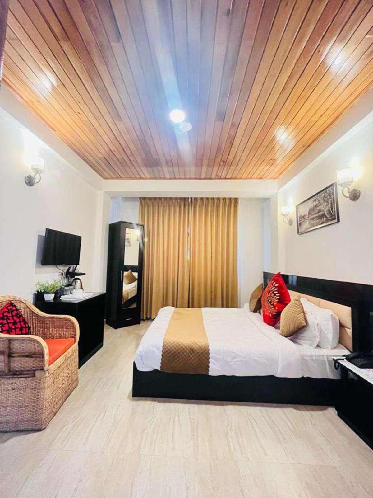 Maplewood Hotel & Spa Гангток Екстериор снимка
