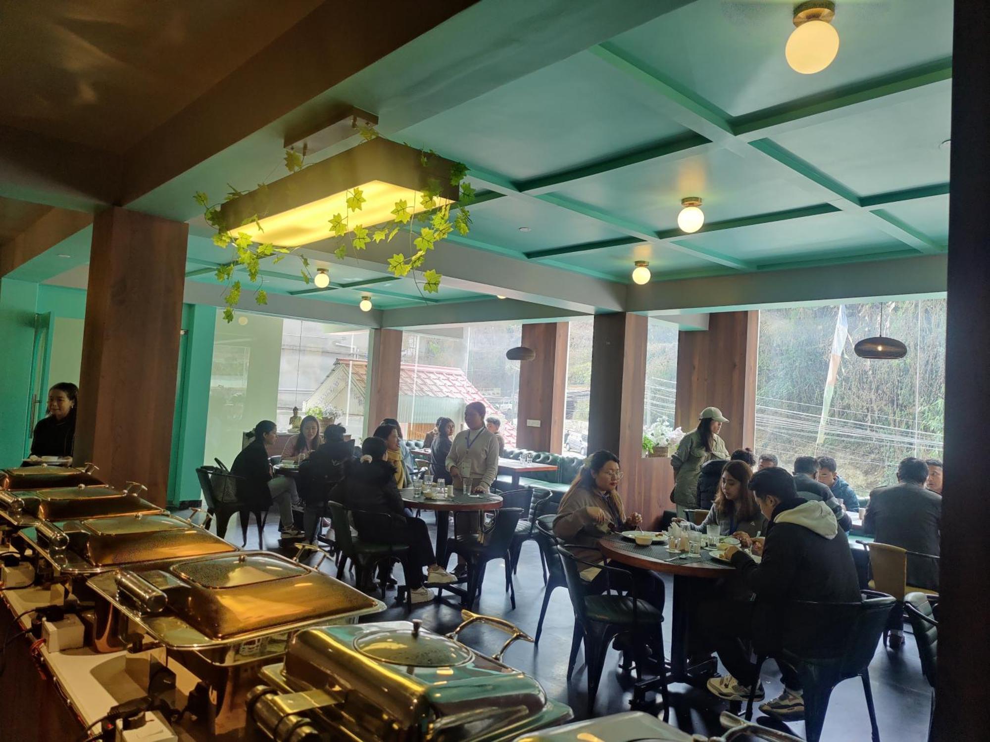 Maplewood Hotel & Spa Гангток Екстериор снимка