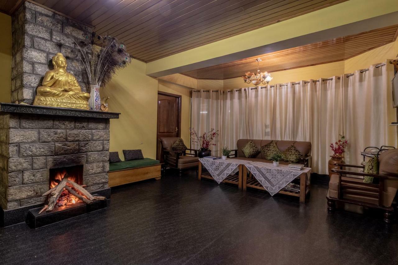 Maplewood Hotel & Spa Гангток Екстериор снимка